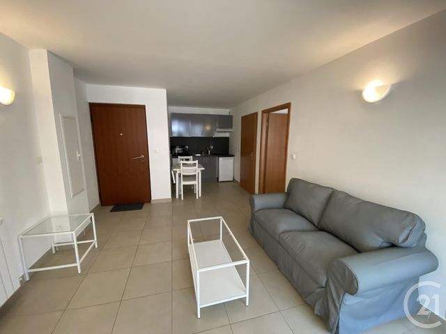 Appartement F2 à louer LE PRADET