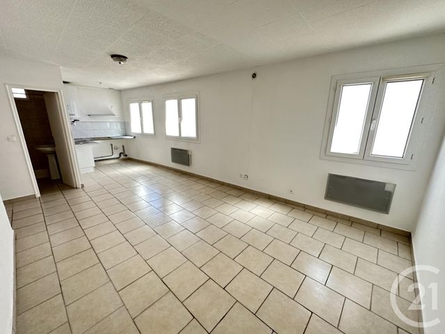 Appartement F2 à louer - 2 pièces - 48.23 m2 - LE PRADET - 83 - PROVENCE-ALPES-COTE-D-AZUR - Century 21 Sagittaire Immobilier